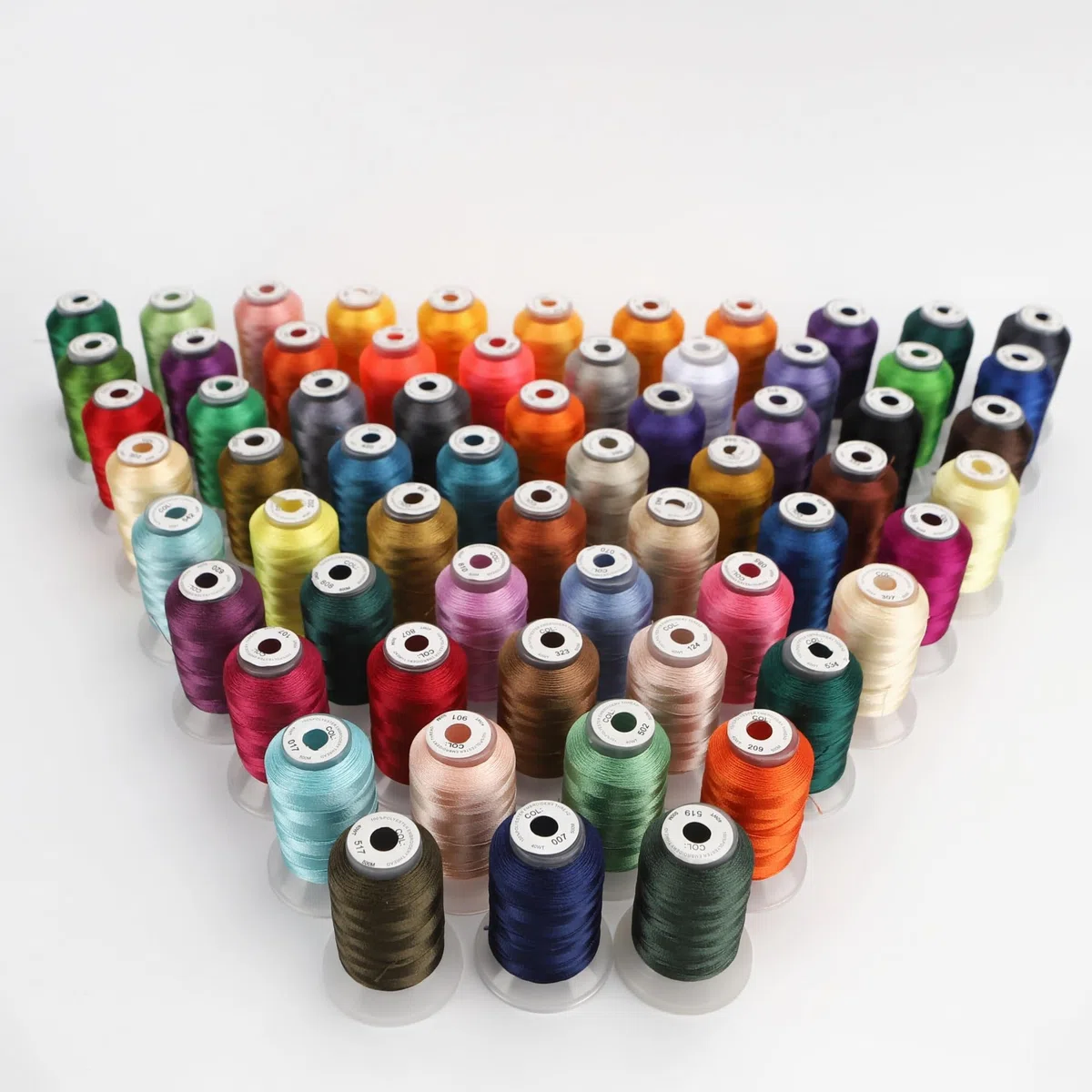 Stickgarn-Set, 40 WT Polyester, 500 m, 63 Farben für Näh- und Bastelprojekte und langlebiges Garn für alle Ihre Stickbedürfnisse